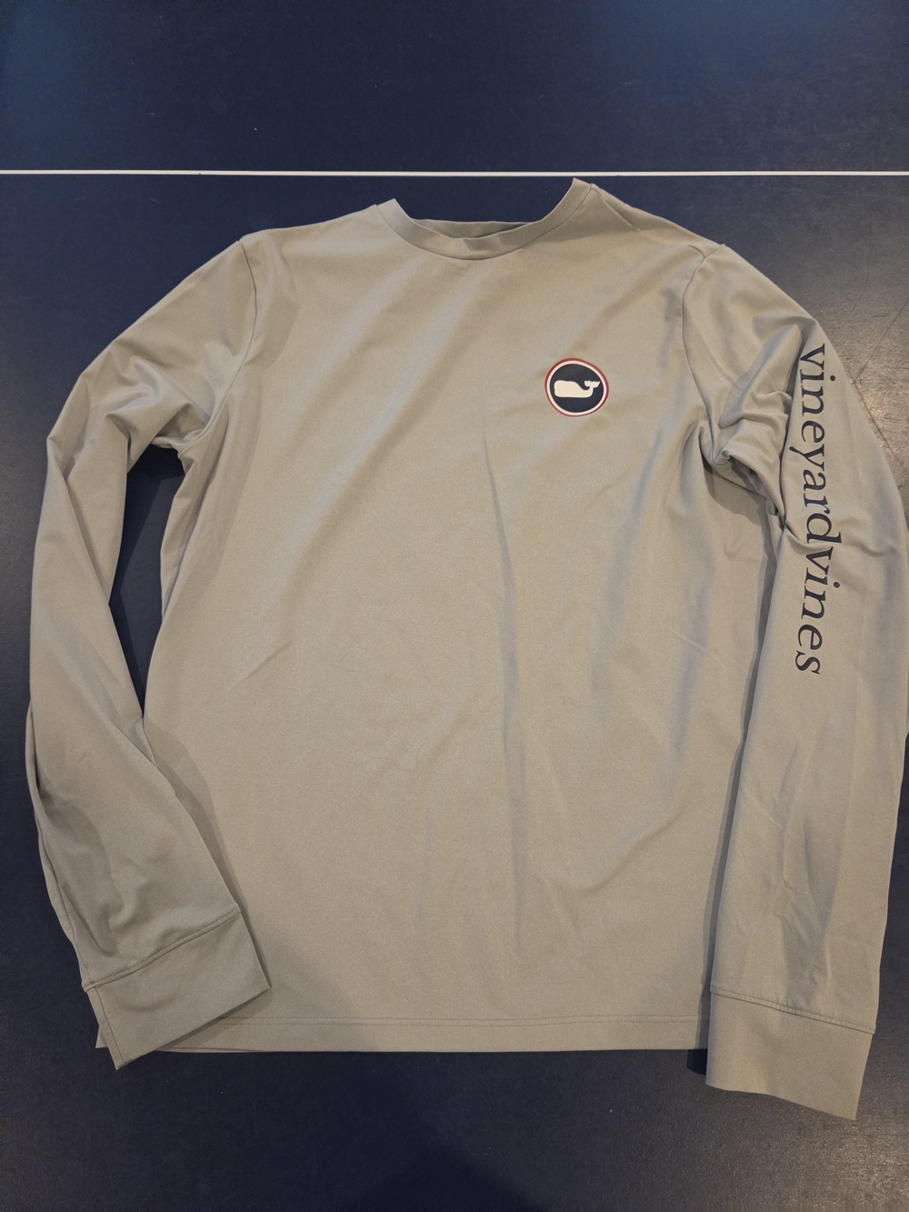 Vineyard Vines Youth Large  Long-Sleeve Performance Gray Tee American Flag Back